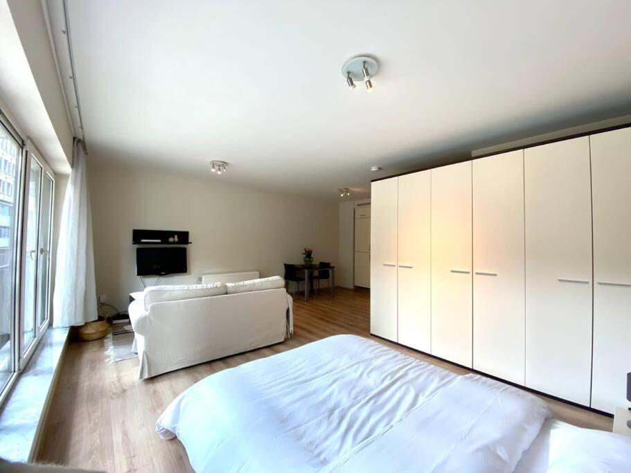 Studio Hypercentre Bruxelles Bagian luar foto